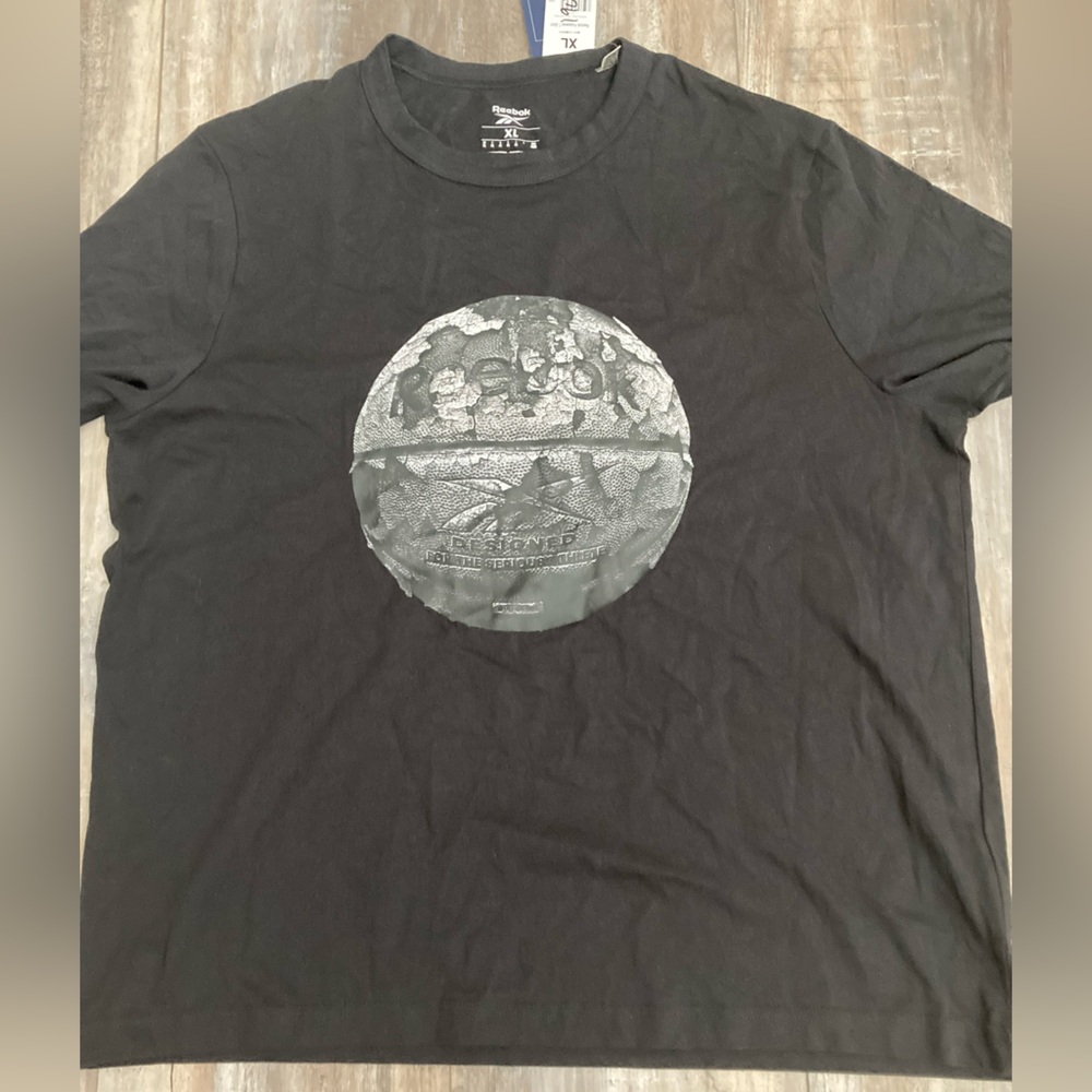 Mens Reebok basketball T-shirt size XL NWT